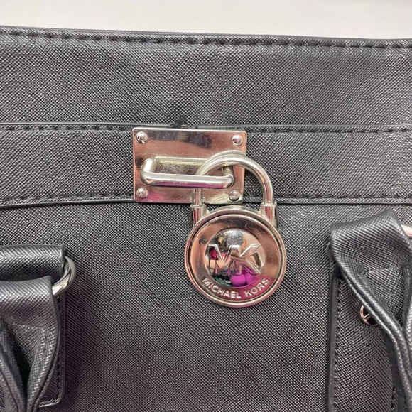 Michael Kors Hamilton Saffiano Leather Across Body Handbag Purse Black - Picture 3 of 7